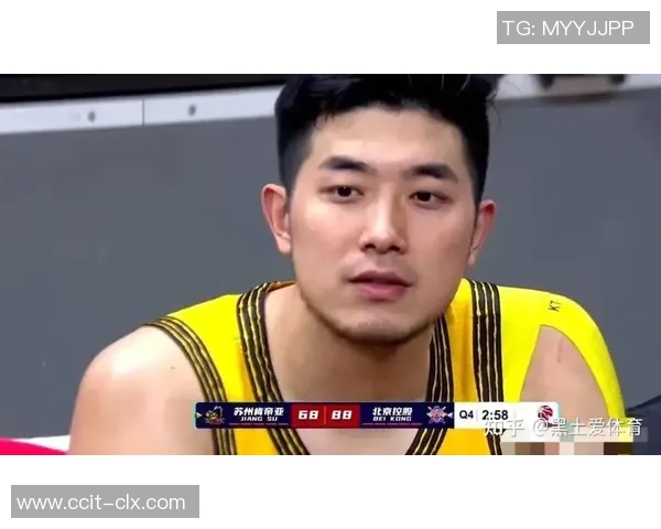 吴冠希：从篮球新星到职业生涯的蜕变与成长之路